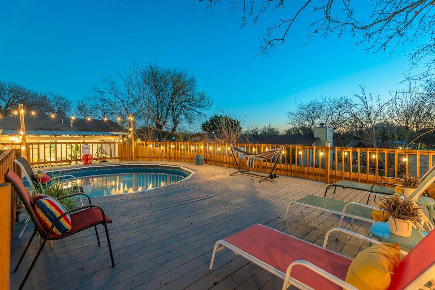 Game Room, Pool & Fire Pit At The Medical Center San Antonio Exterior foto