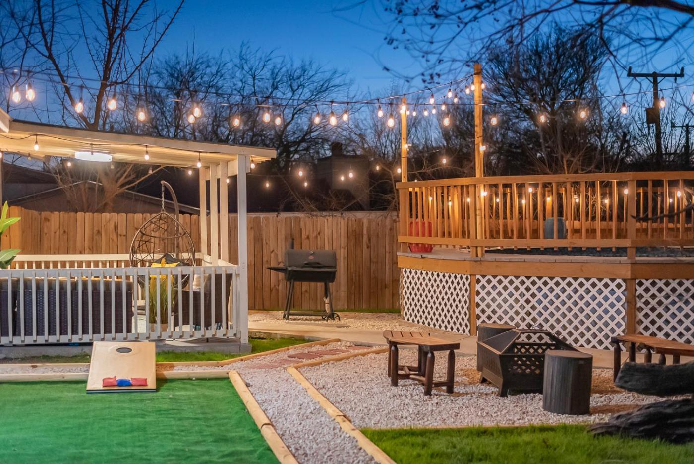 Game Room, Pool & Fire Pit At The Medical Center San Antonio Exterior foto