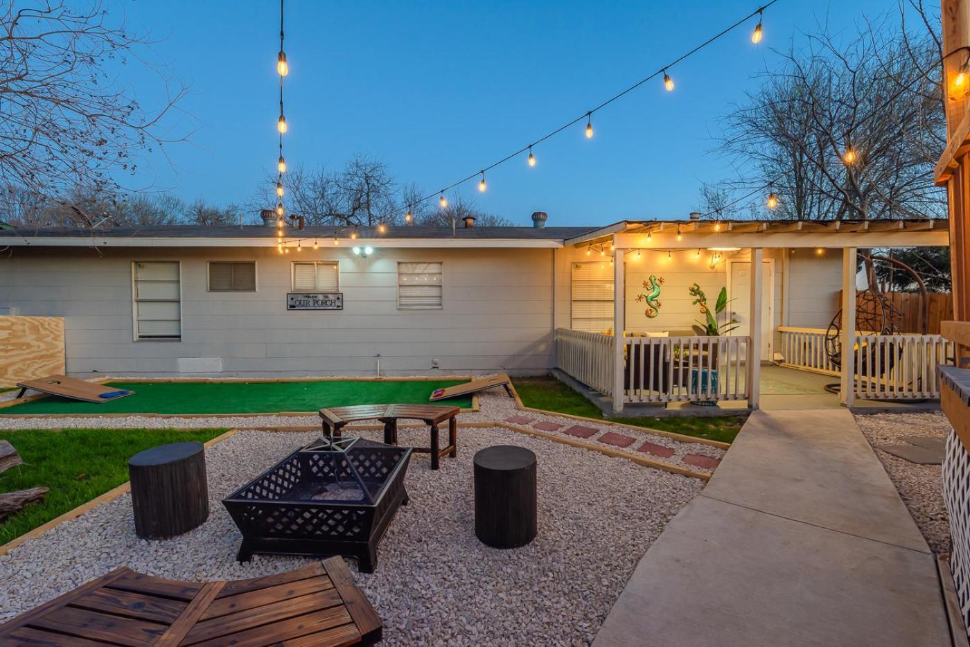 Game Room, Pool & Fire Pit At The Medical Center San Antonio Exterior foto