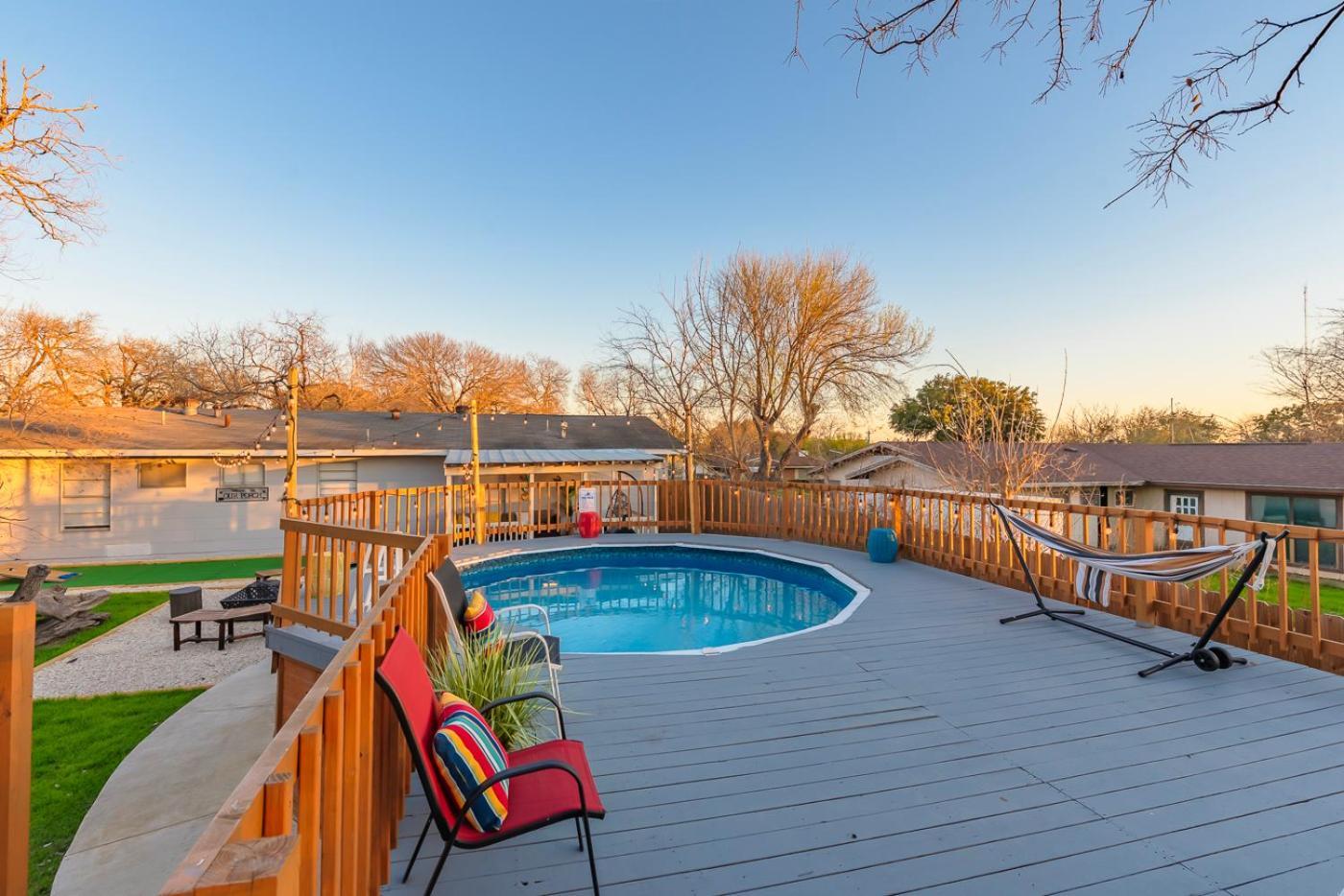 Game Room, Pool & Fire Pit At The Medical Center San Antonio Exterior foto