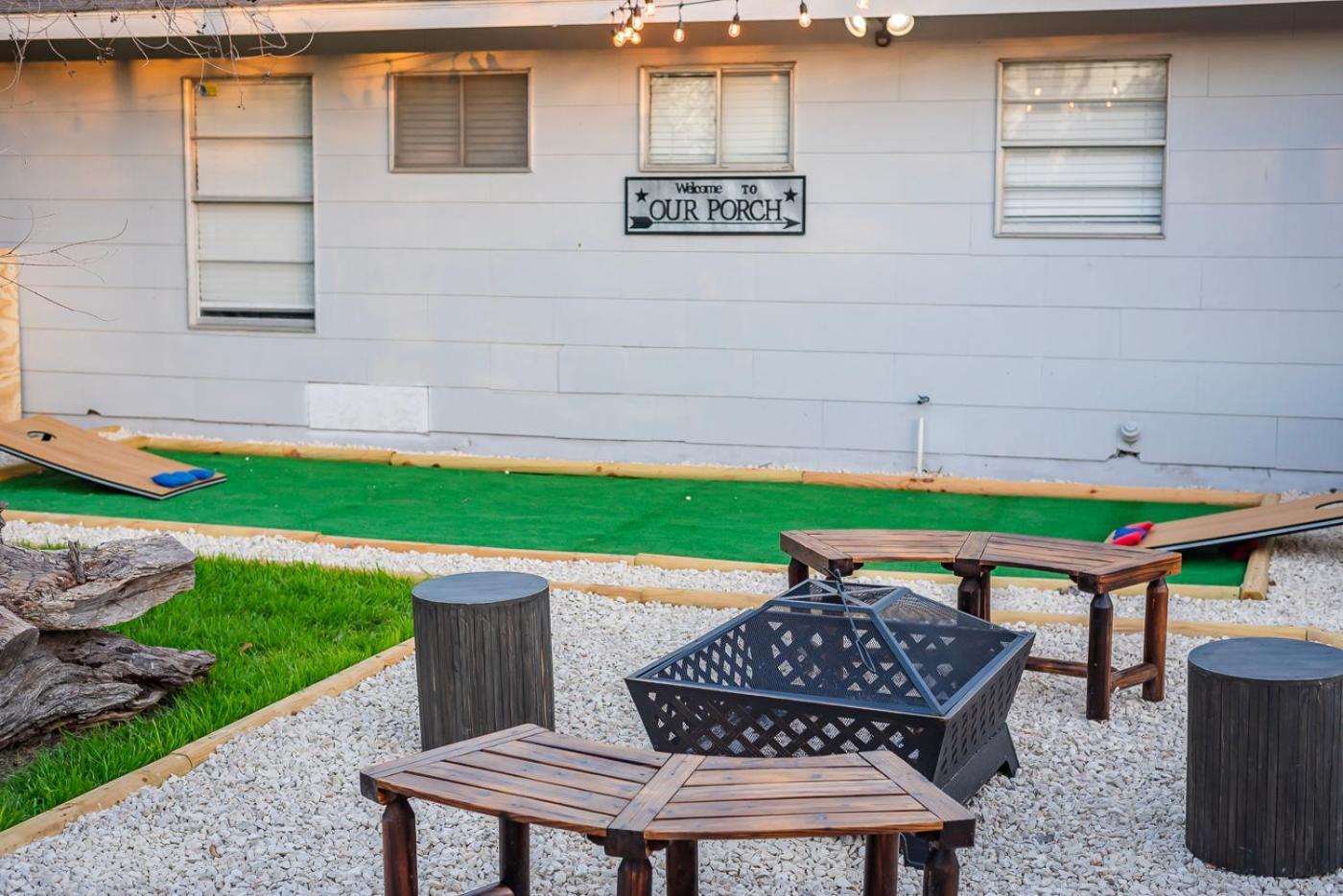 Game Room, Pool & Fire Pit At The Medical Center San Antonio Exterior foto