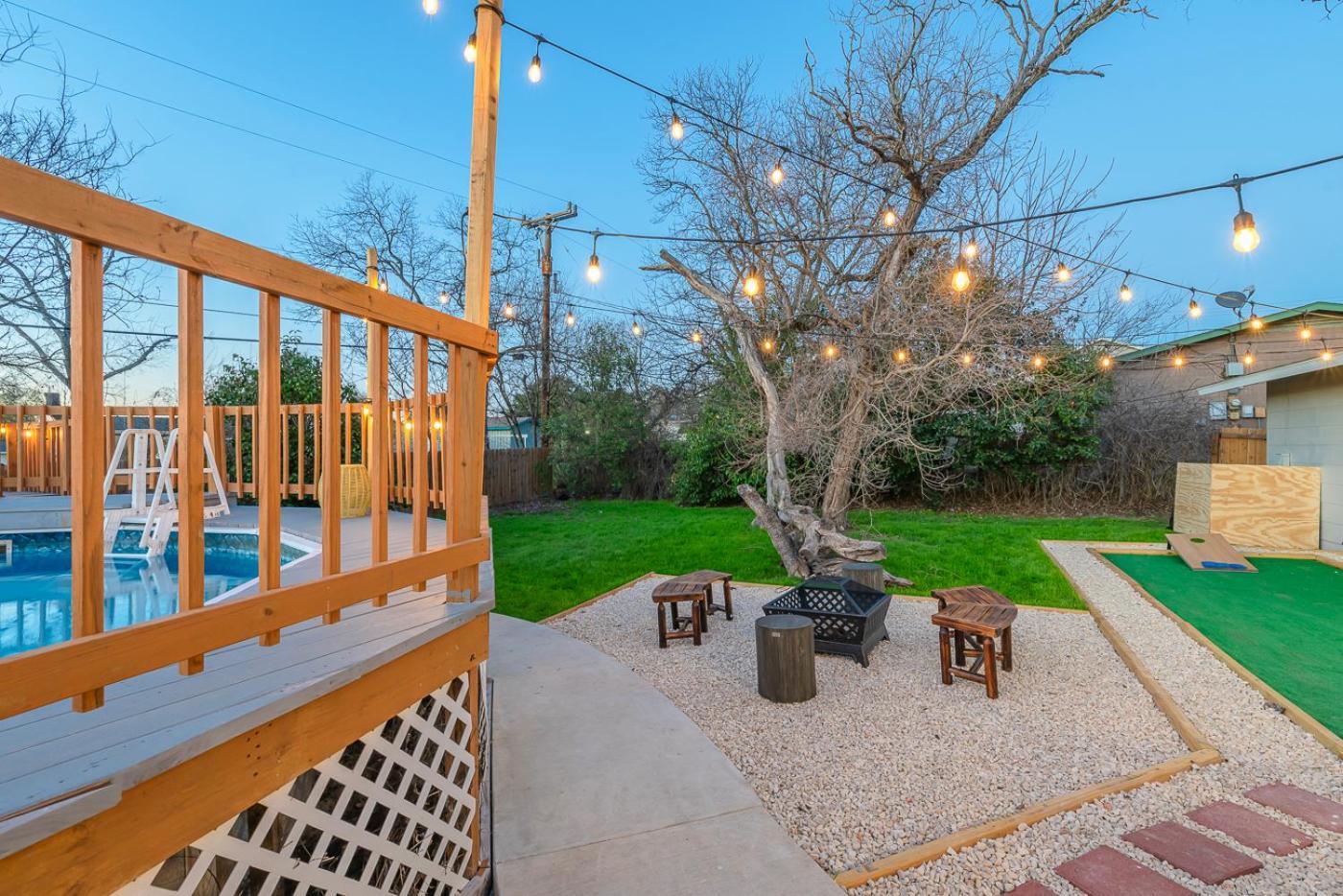 Game Room, Pool & Fire Pit At The Medical Center San Antonio Exterior foto