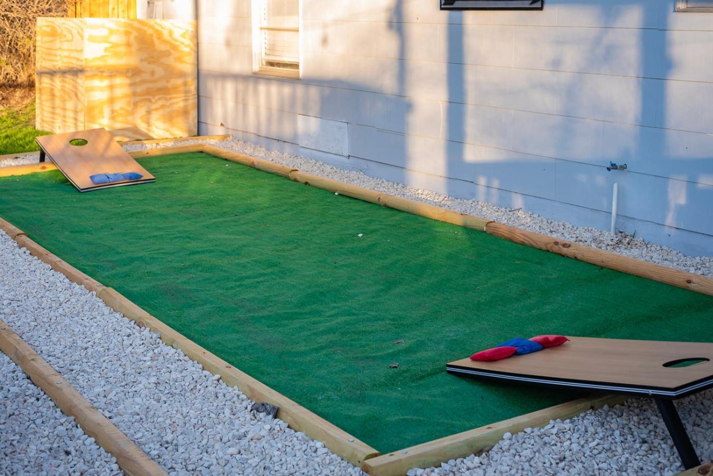 Game Room, Pool & Fire Pit At The Medical Center San Antonio Exterior foto