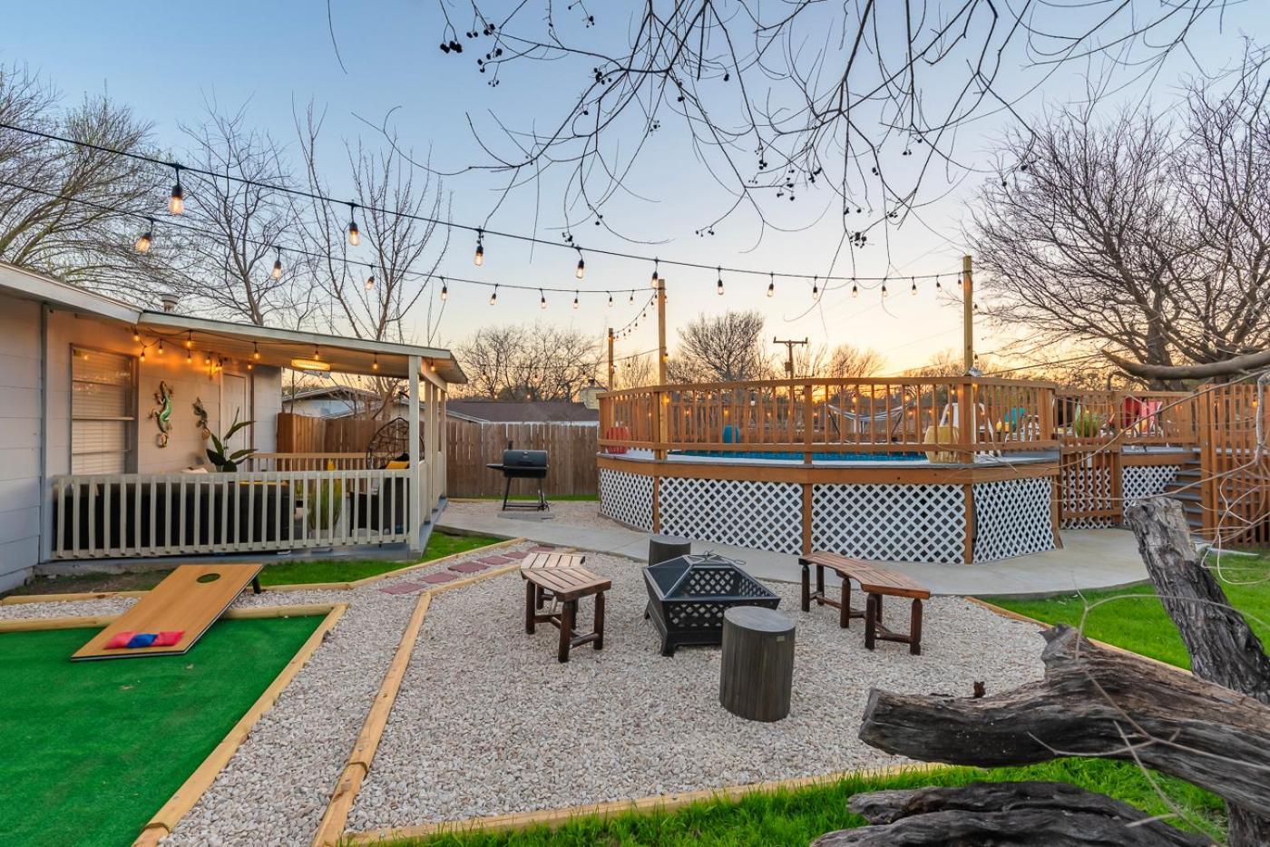 Game Room, Pool & Fire Pit At The Medical Center San Antonio Exterior foto