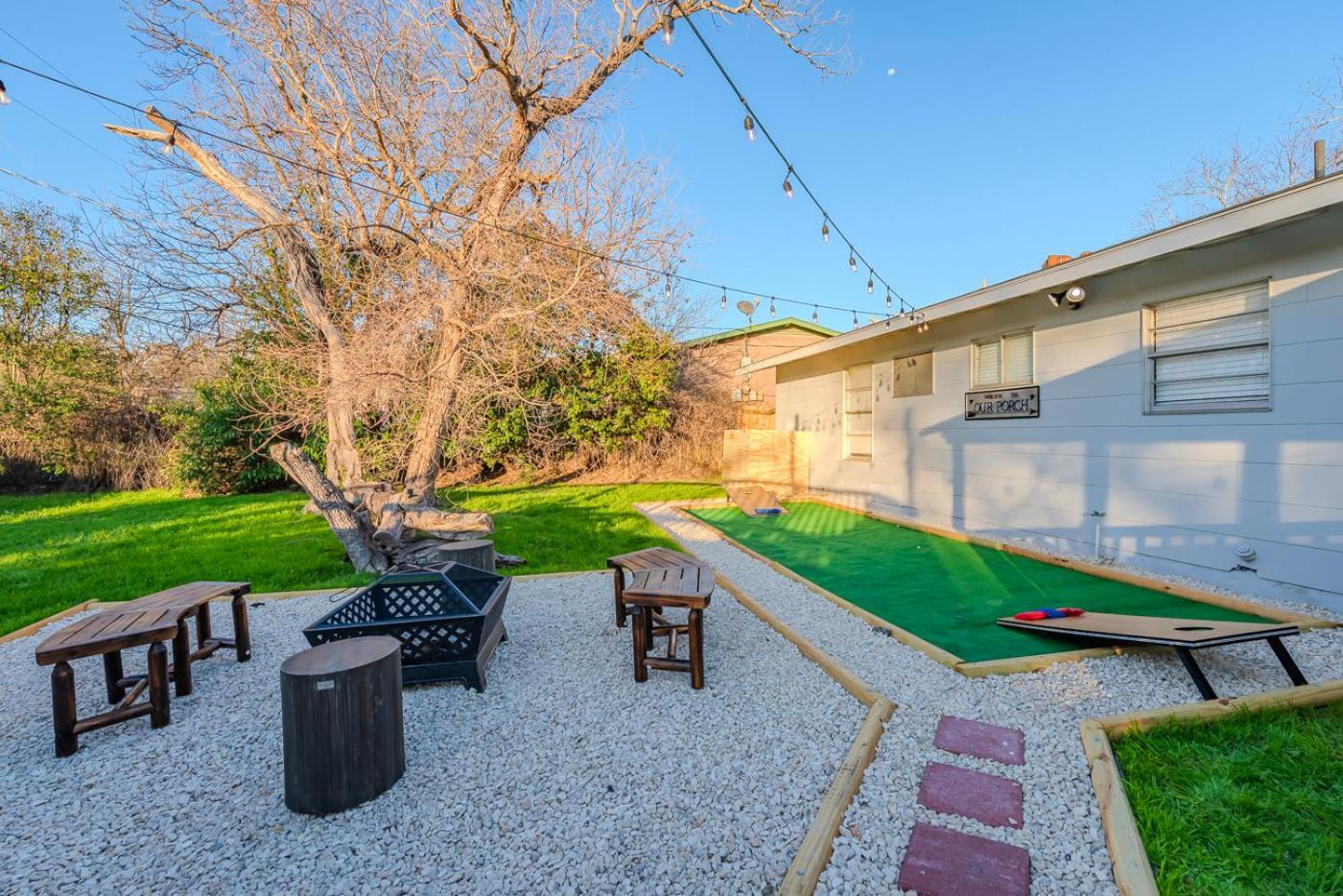 Game Room, Pool & Fire Pit At The Medical Center San Antonio Exterior foto