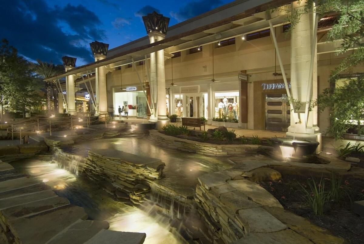 Game Room, Pool & Fire Pit At The Medical Center San Antonio Exterior foto